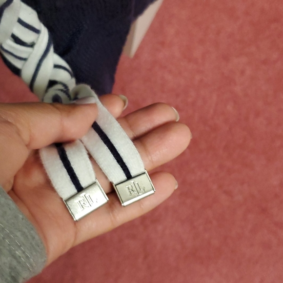 Lauren Ralph - Picture 3 of 4